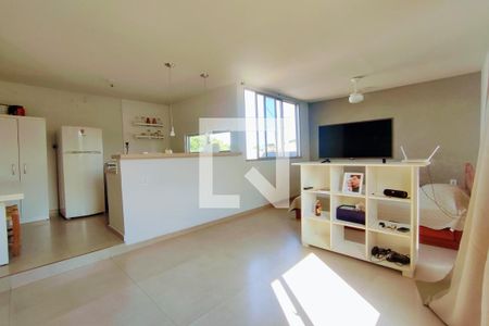 Sala/Quarto de apartamento para alugar com 1 quarto, 50m² em Freguesia (jacarepaguá), Rio de Janeiro